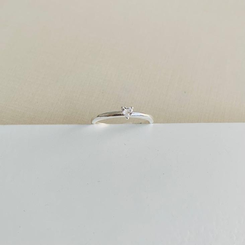 Anel sólitario coração