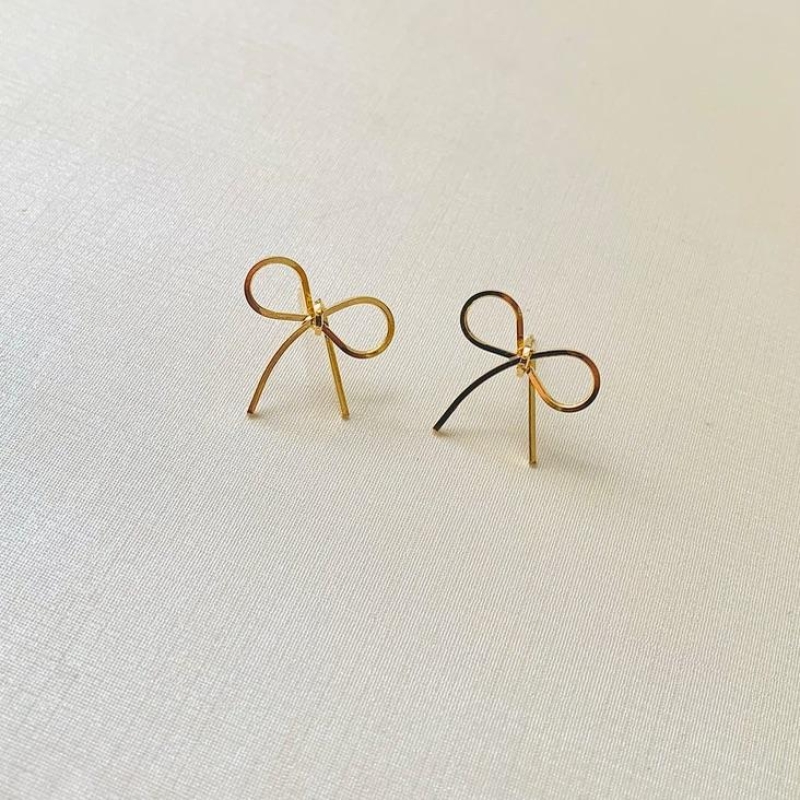 Brinco laço encanto liso