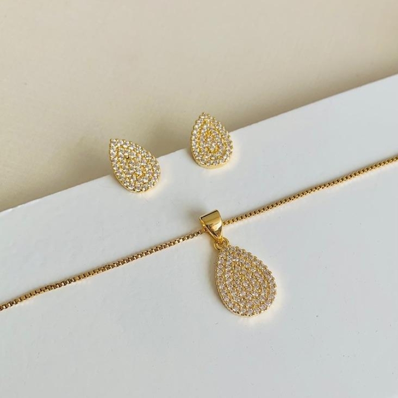 Conjunto gota G cravejada