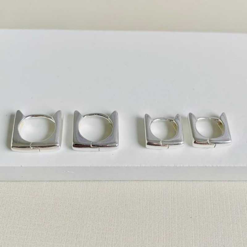 Dupla argolinha sofisticada quadrada