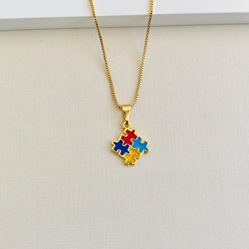 Colar autismo quebra cabeça