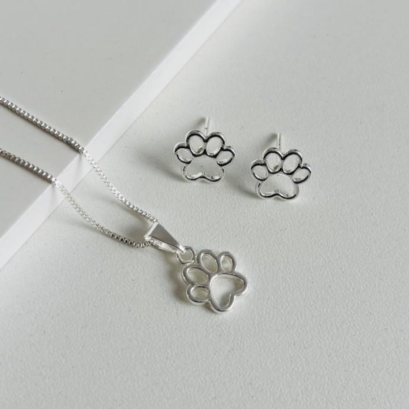 Conjunto patinha de cachorro vazada