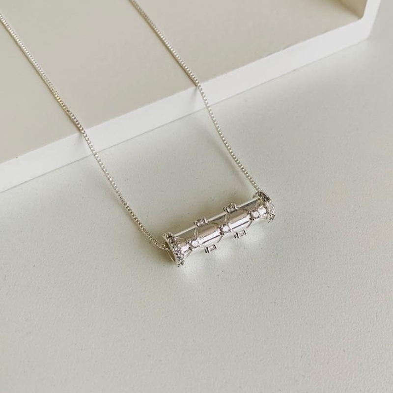 Colar Cilindro Encantado