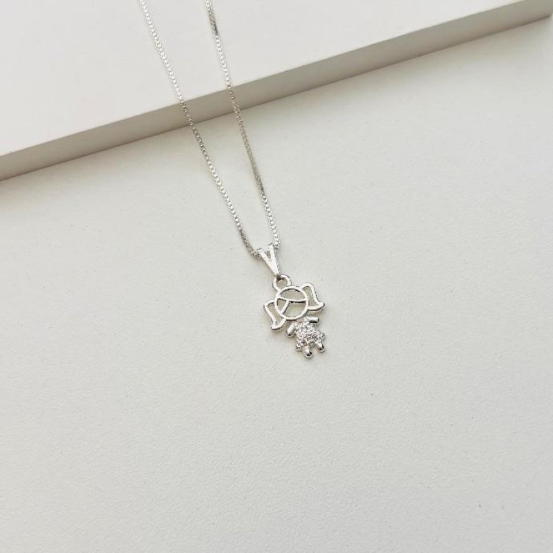 Colar menininha grande