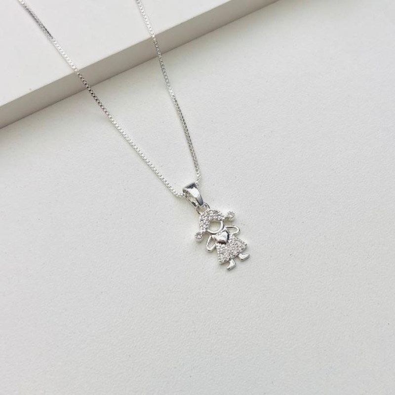 Colar menininha cravejado