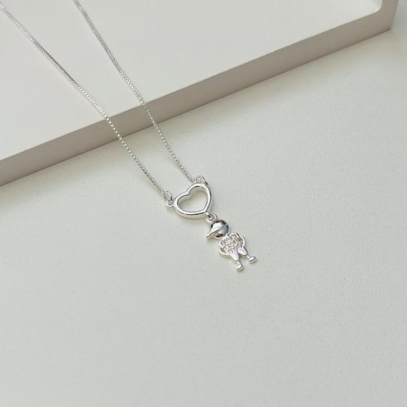 Colar menino com coração vazado