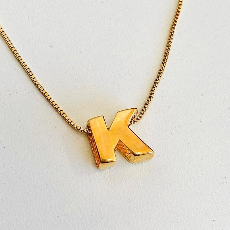 Colar inicial K