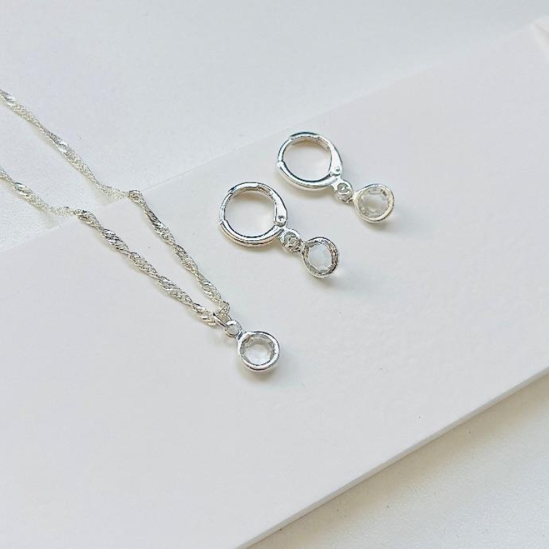 Conjunto brilhante ponto de luz cristal