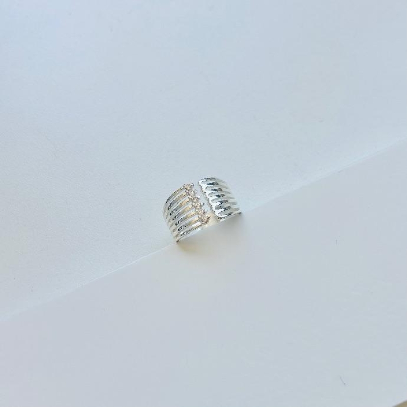 Anel linhas com zirconia