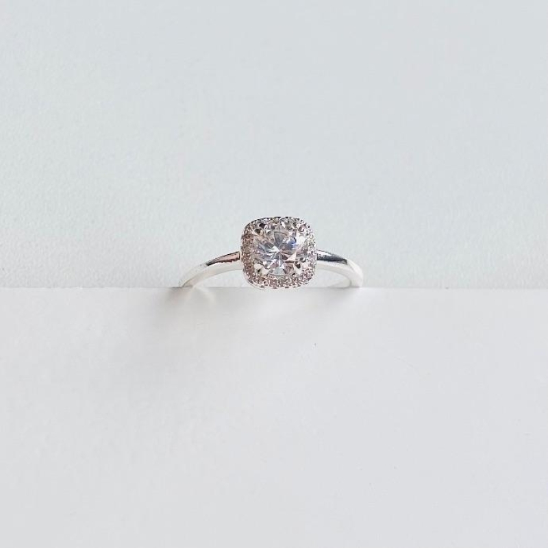 Anel quadrado zirconia com cravejado