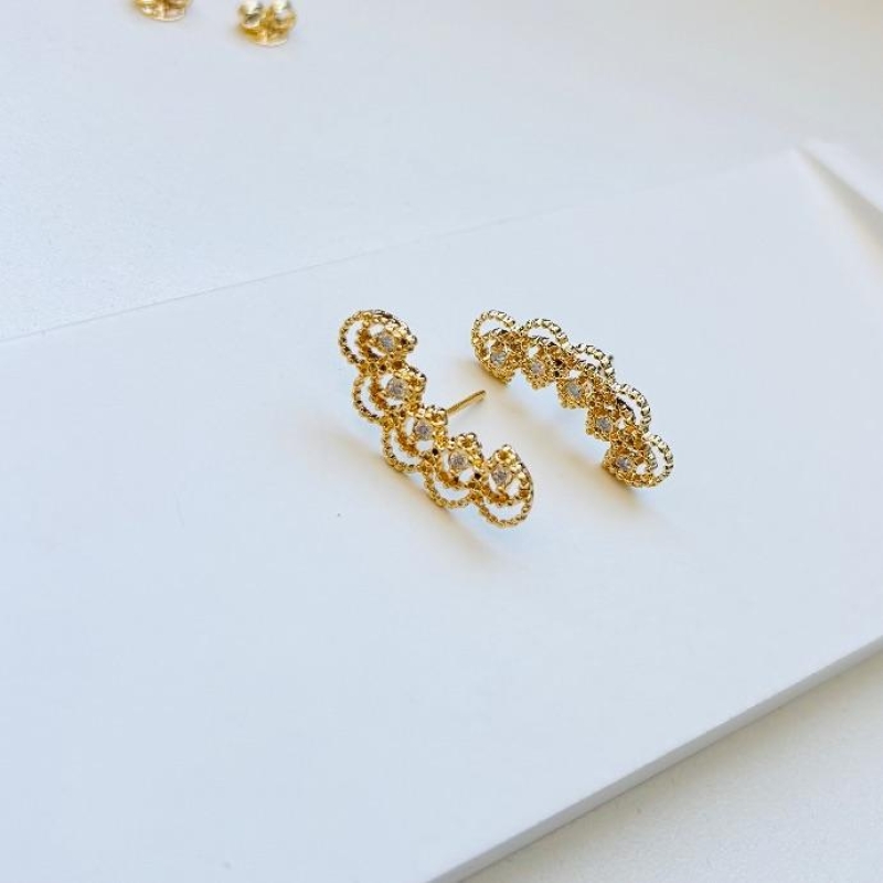 Brinco ear cuff gotas detalhadas