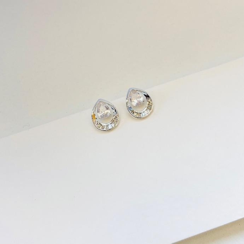 Brinco gota com zirconia
