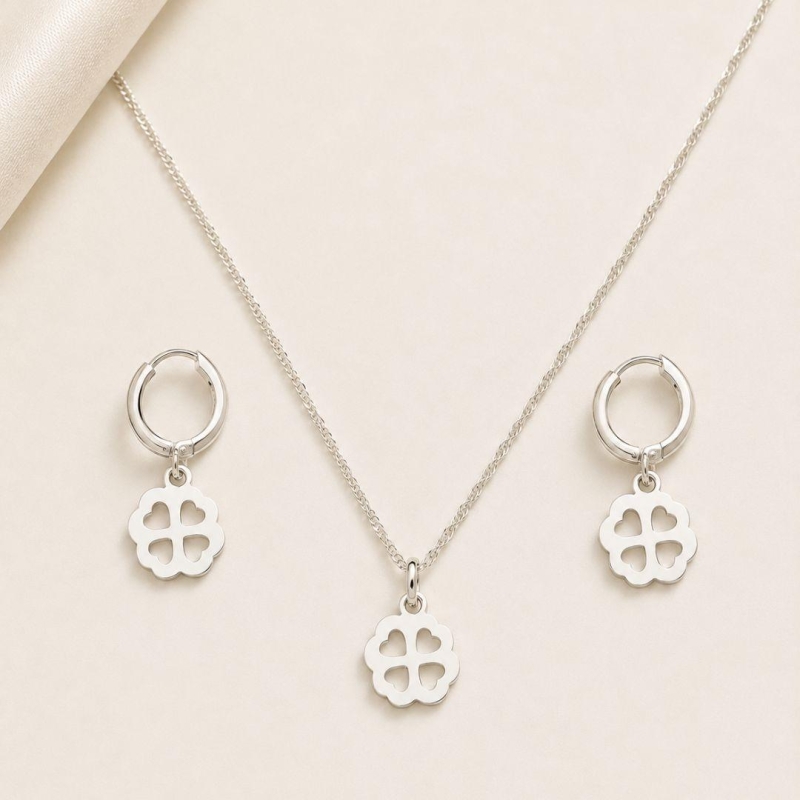 Conjunto trevo vazadinho prata
