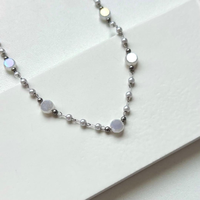 Choker missangas brancas