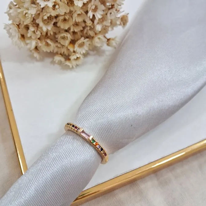 Anel zircônia rose com micro zircônias colors