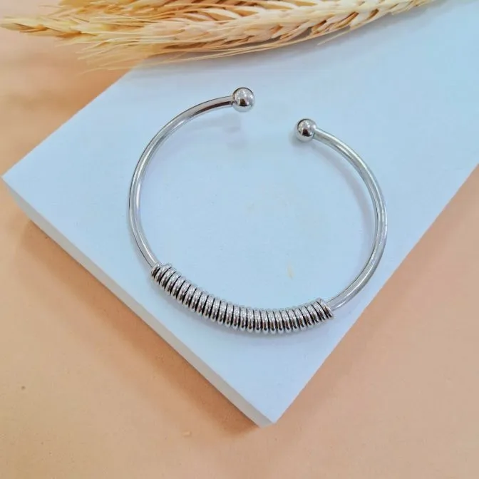 Bracelete detalhes circulares steel