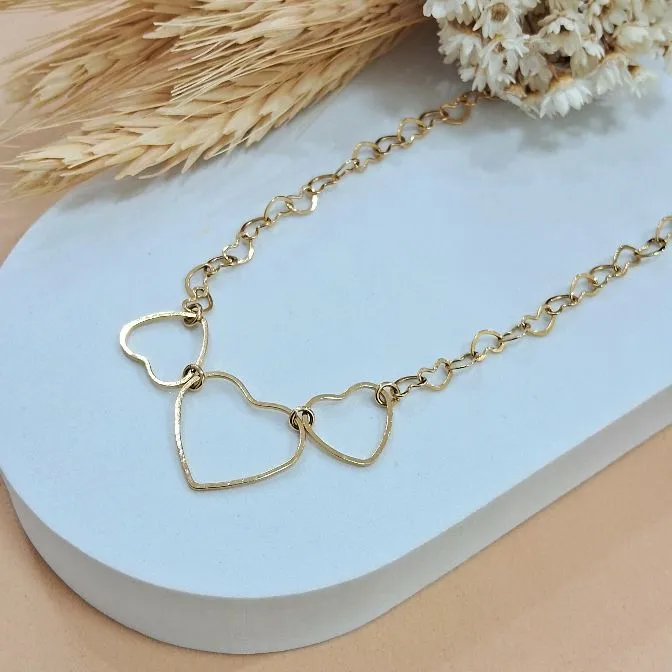 Choker elo corações com 3 corações