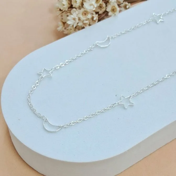 Choker lua e estrela