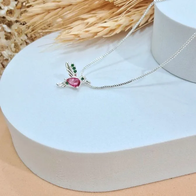 Colar borboleta zirônia vermelha com verde - prata