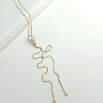 Colar gravatinha longo gota de cristal