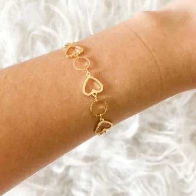 pulseira coração entre circulos