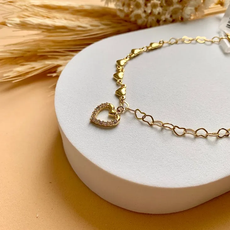 Pulseira elo corações com pingente de coração cravejado