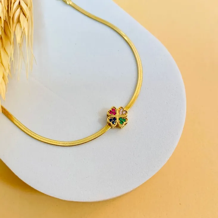 Pulseira fita com trevo