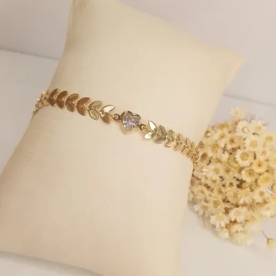 Pulseira ramos dourados com coração em zircônia cristal