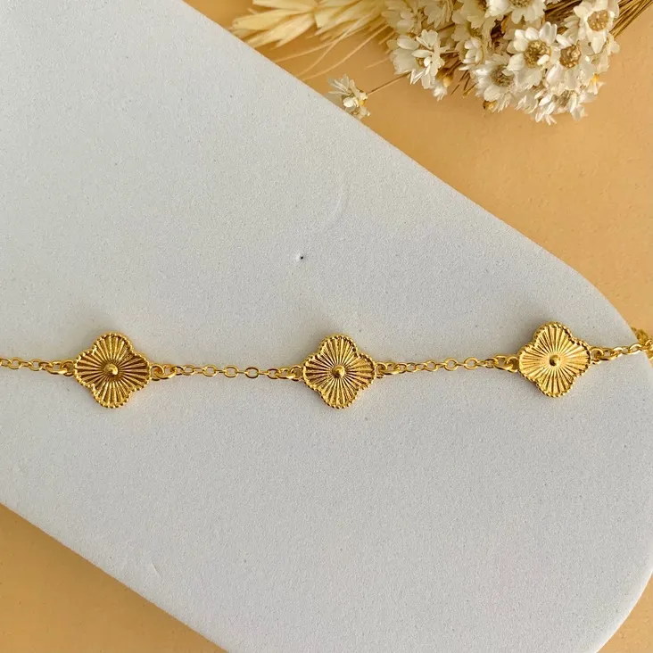 Pulseira trevos Virginha