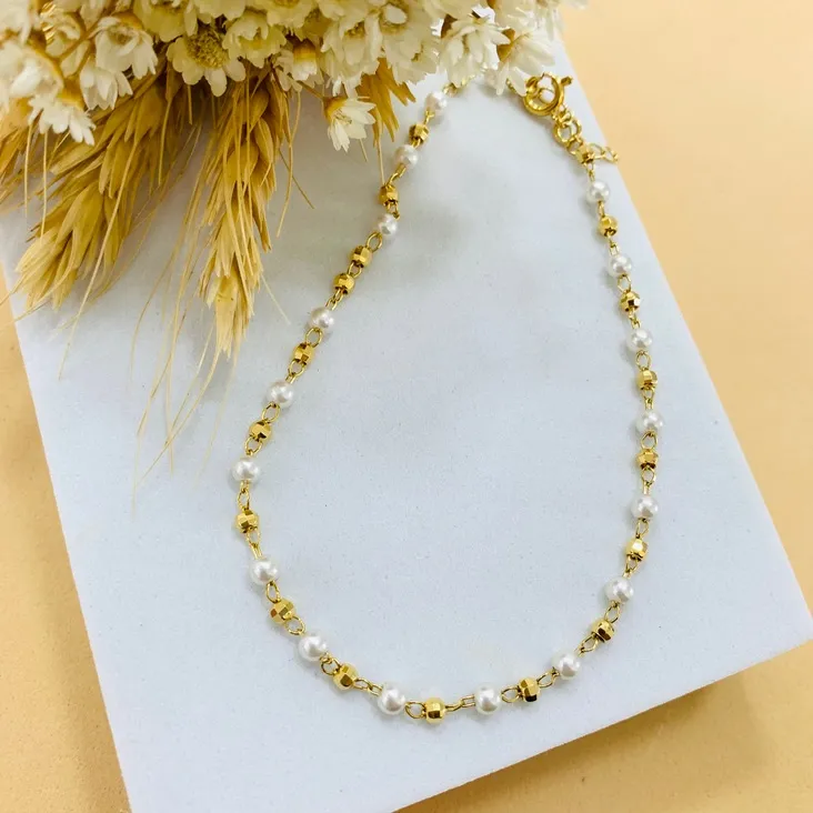 Tornozeleira Delicada Pérolas e Bolinhas Gold