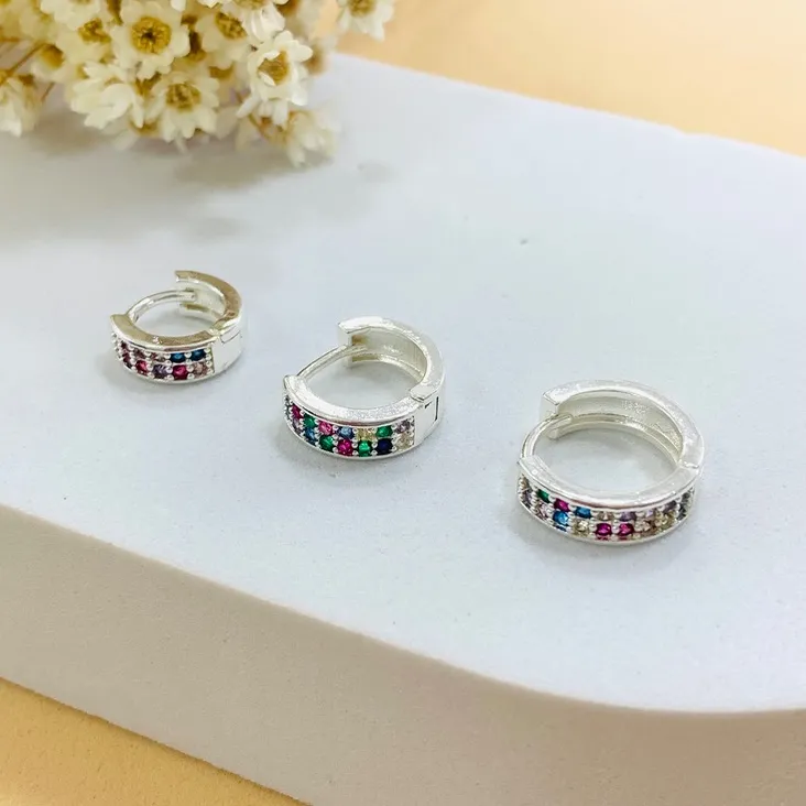 Trio de argolinha cravejada 2 filheiras de zircônias colors prata
