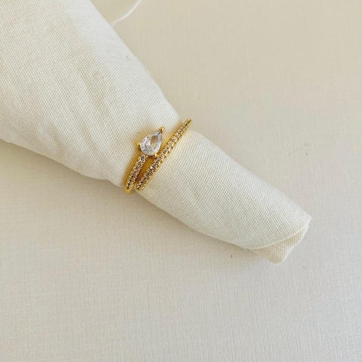 Anel Ajustável cravejado com gota de zirconia