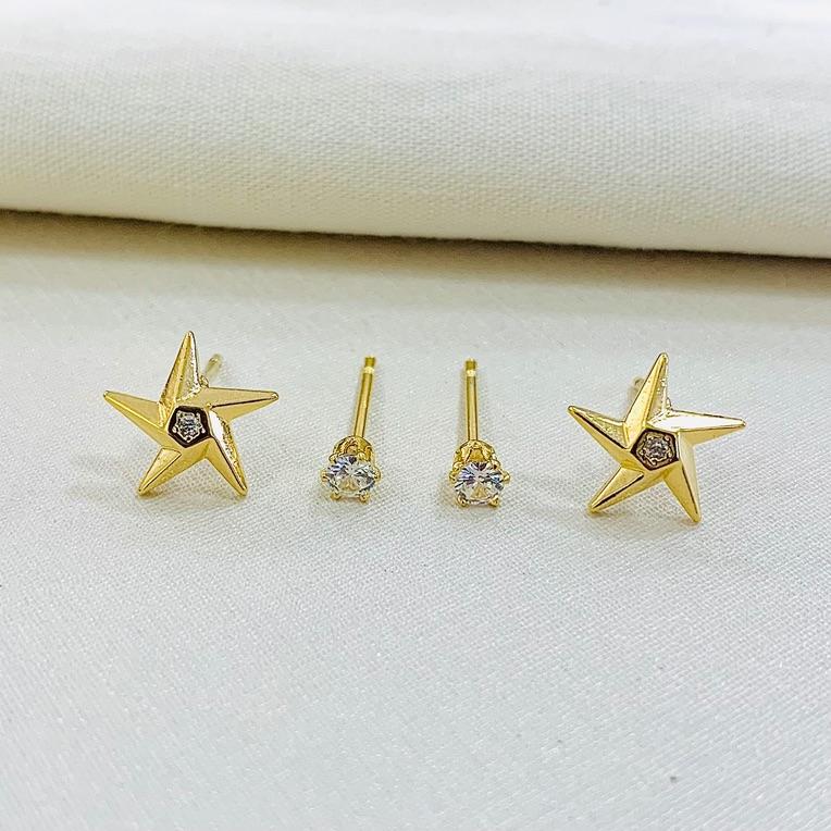 Dupla constelação - brinco estrela e ponto de luz