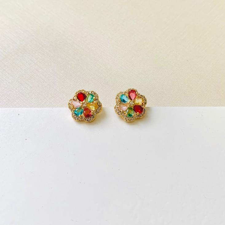 Brinco flor cravejada colors