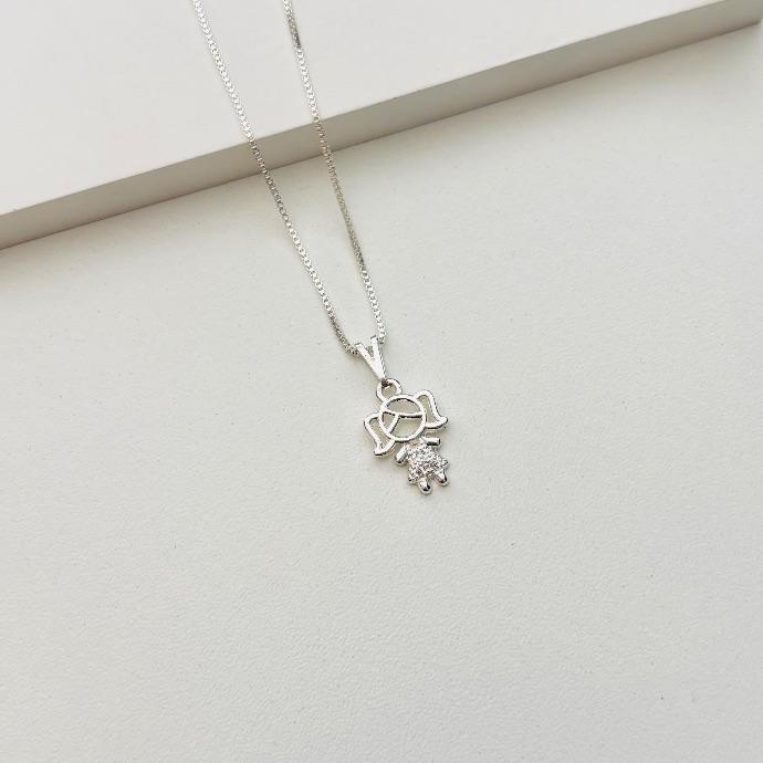 Colar menininha grande