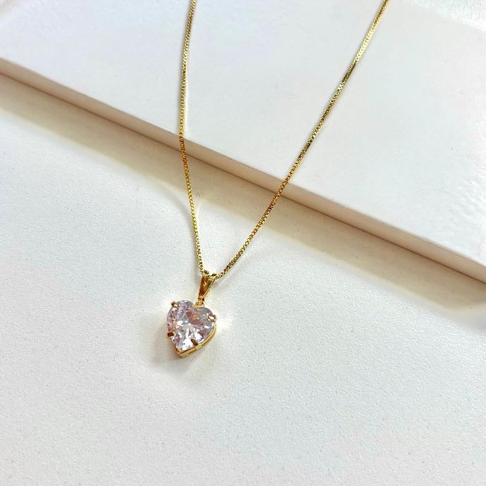 Colar coração brilhante