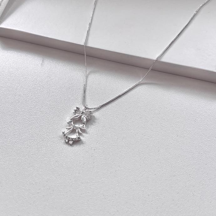 Colar menininha vazado