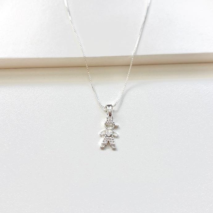 Colar menininho cravejado