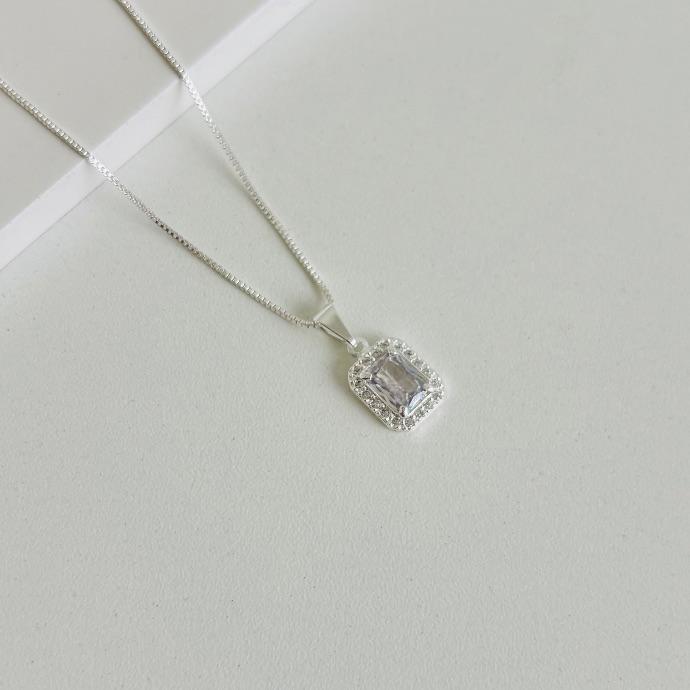 Colar zirconia quadrada com cravejado