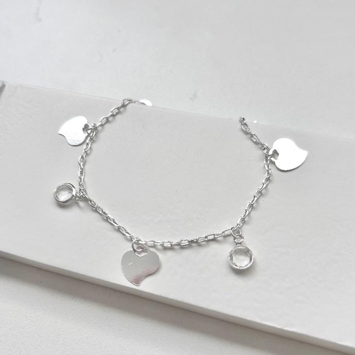 Pulseira corações e pontos de luz