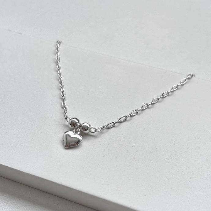 Tornozeleira com pingente de coração