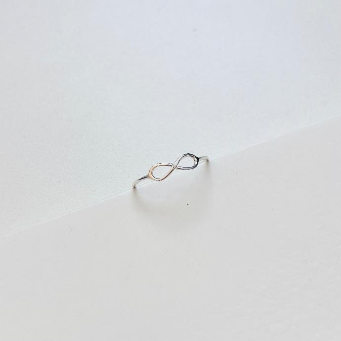 Anel infinito liso