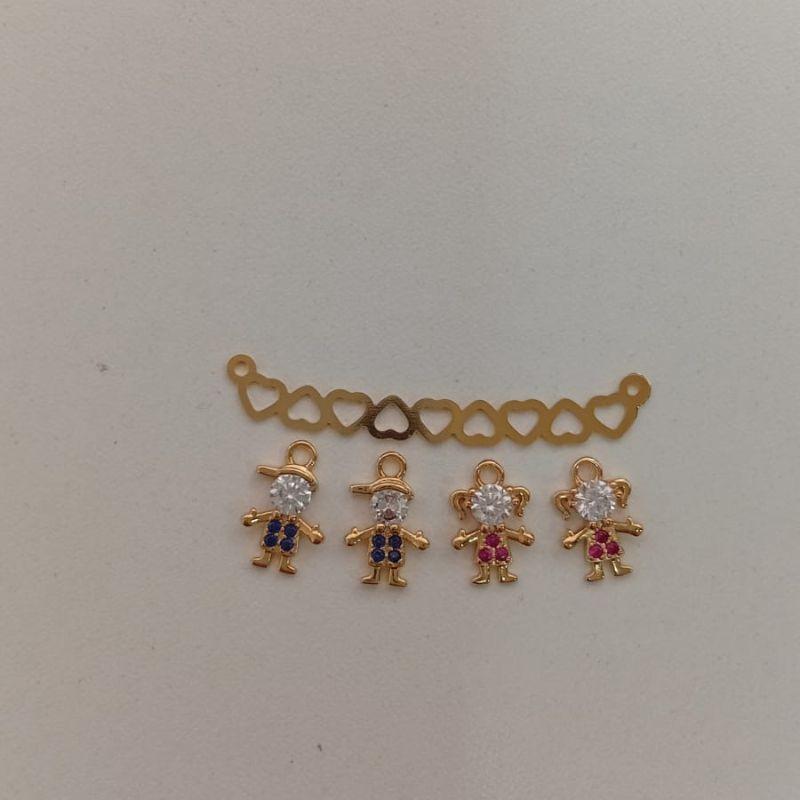 Colar canga vazada quatro filhos azul e rosa com zirconia
