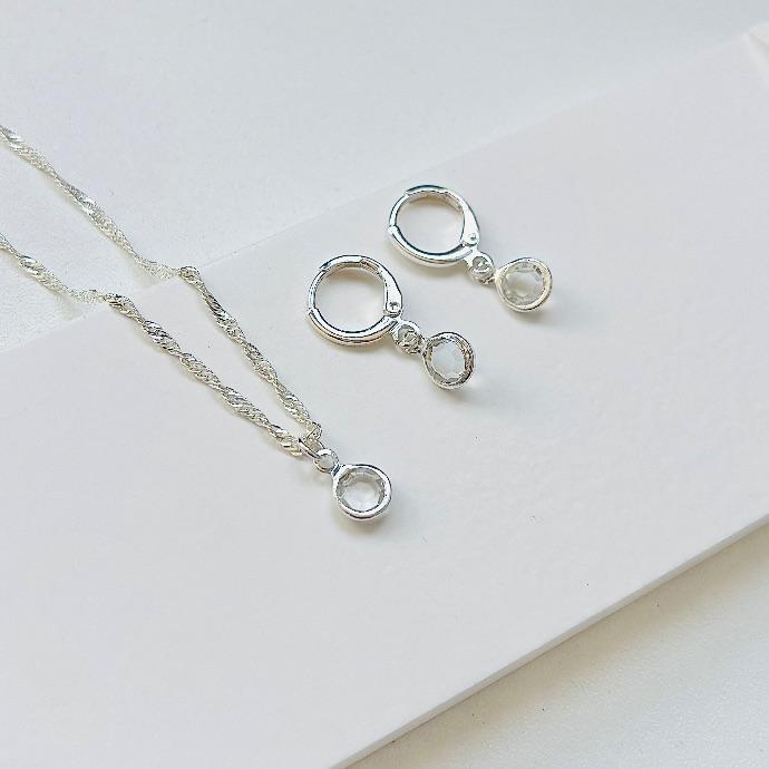 Conjunto brilhante ponto de luz cristal