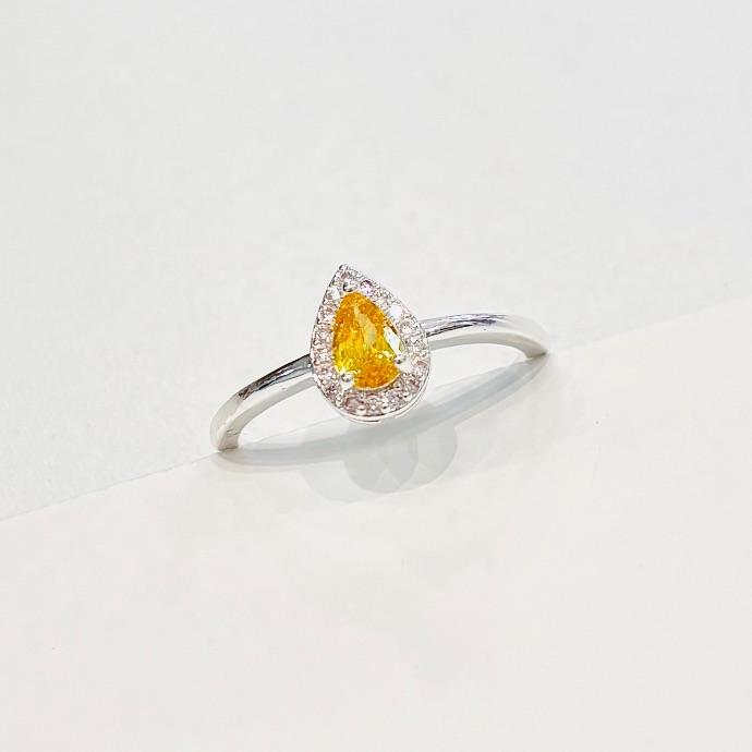 Anel gota zirconia amarela com cravejado