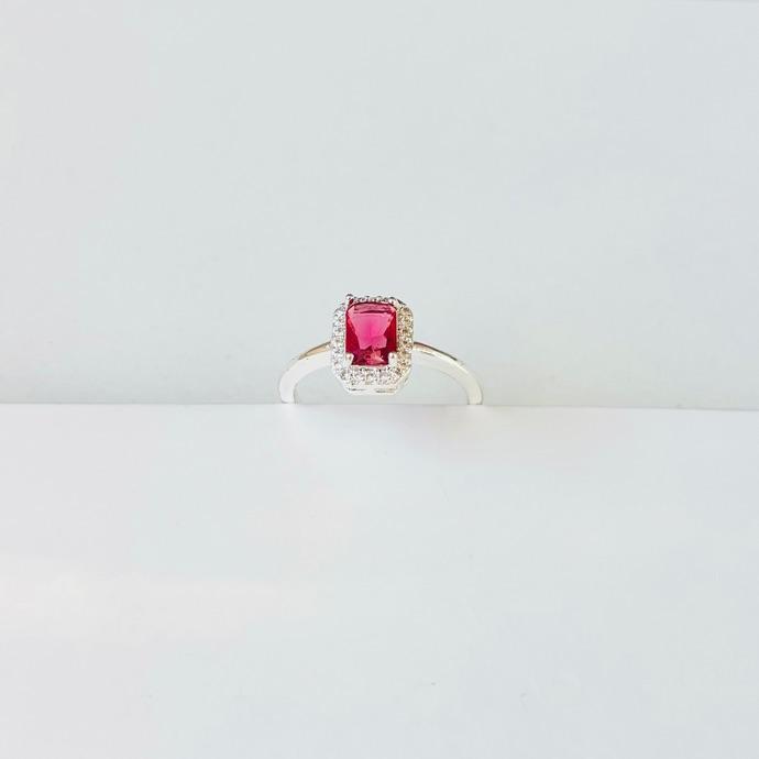Anel quadrado luxo zirconia vermelho com cravejado