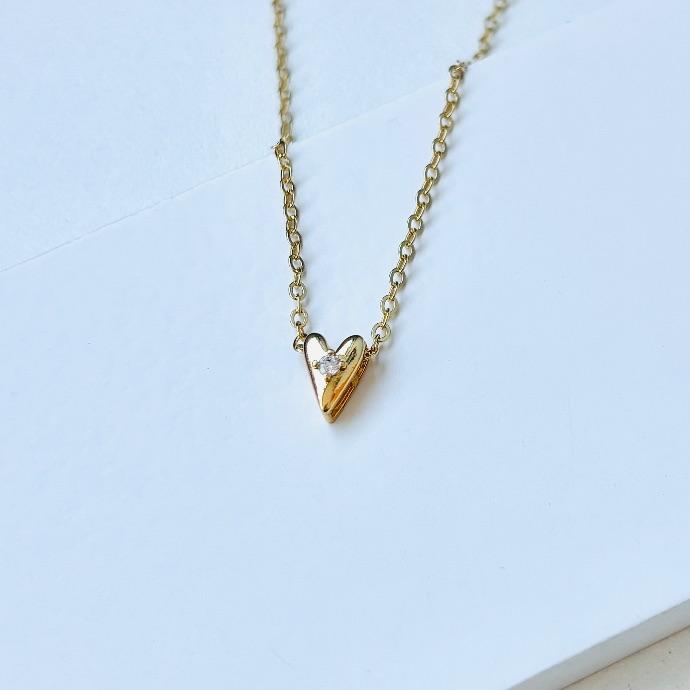 Colar coraçãozinho liso com zirconia