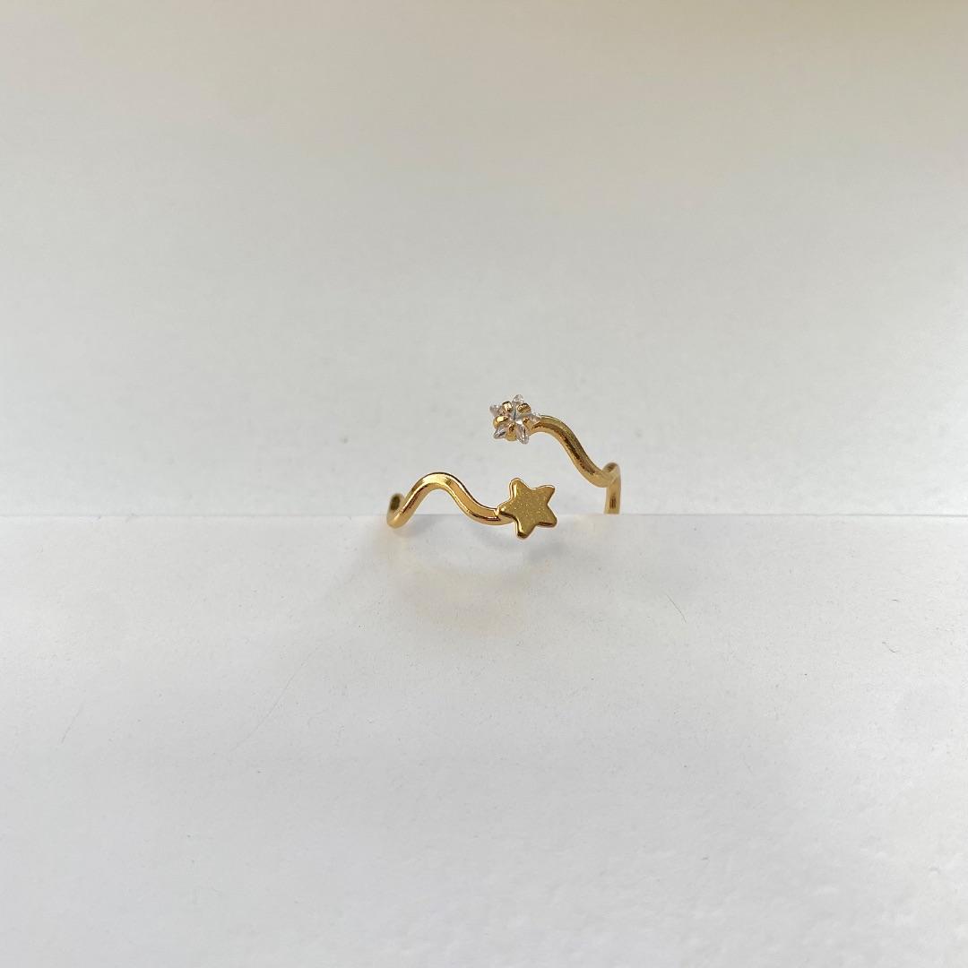 Anel ondulado estrela lisa e zirconia ajustavel