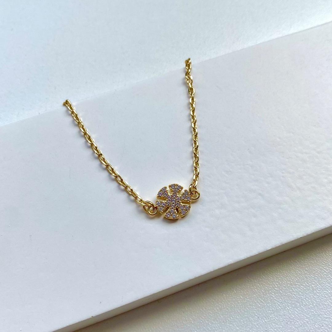 Pulseira flor cravejada